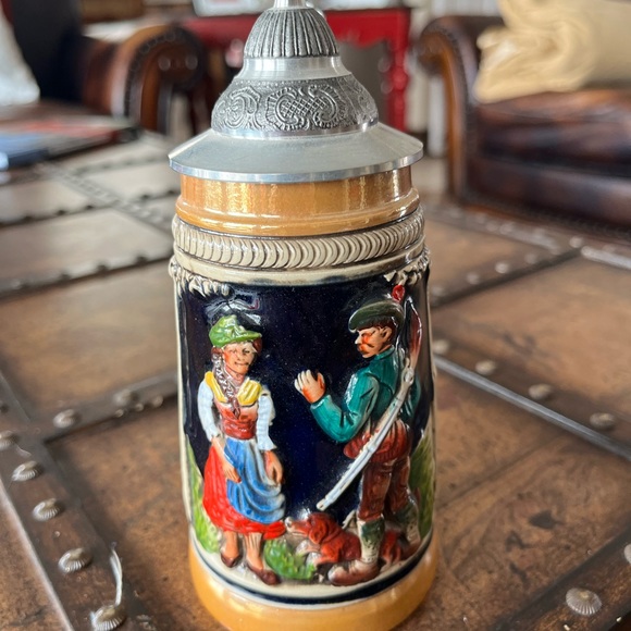 Handarbeit Beer Stein jagers abscheid Germany 6 1/2 “ tall Handarbeit Beer Stein jagers abscheid Germany 6 1/2 “ tall